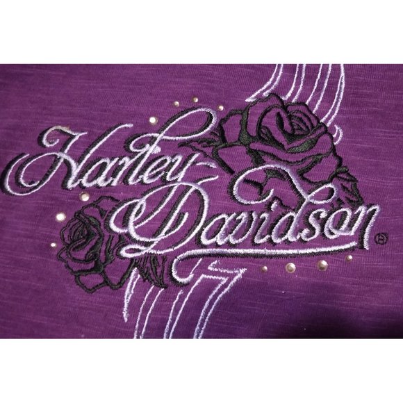 Harley Davidson Gowanda, NY Purple Shirt Rhinestones Roses Cuffed Sleeves Sz L - Picture 3 of 6